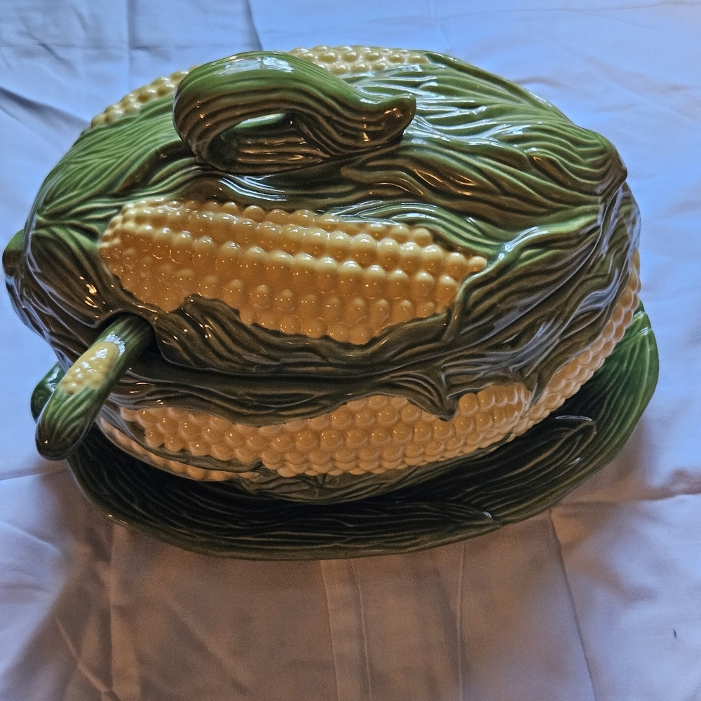 Ceramic Soup Tureen